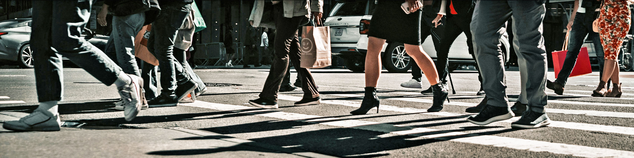 using traffic patterns for demographic analysis in retail site selection