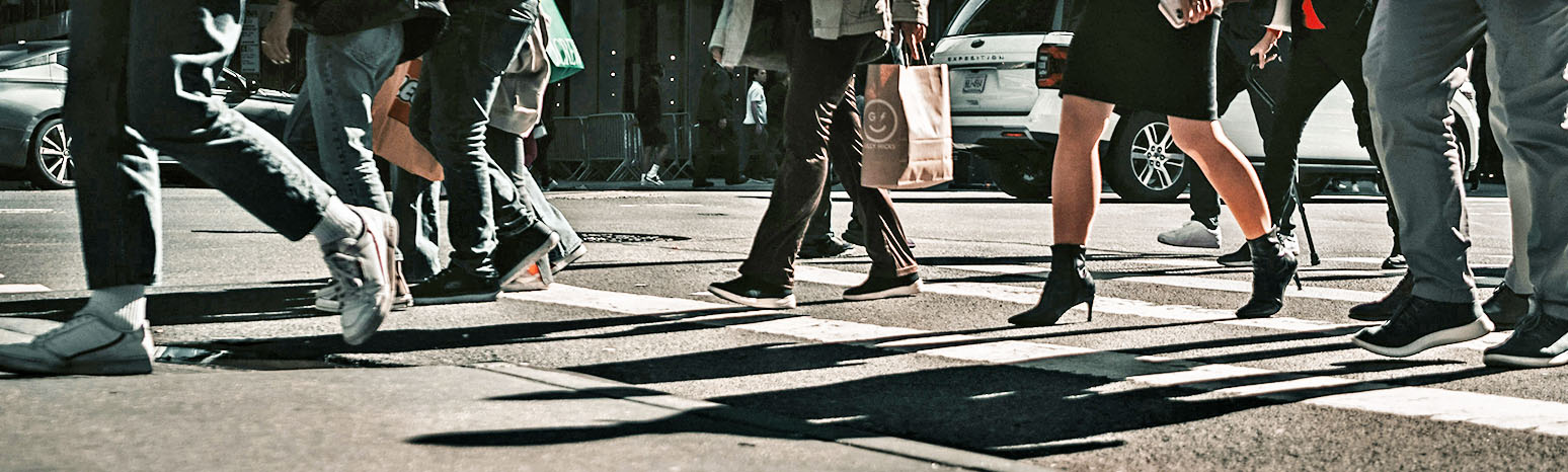 using traffic patterns for demographic analysis in retail site selection